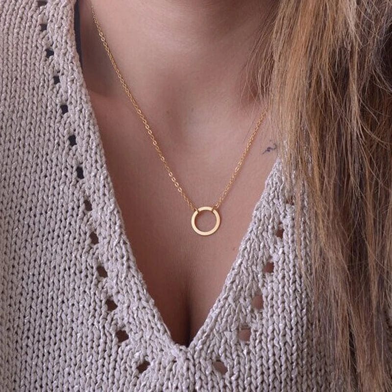 theperilsmovie Pendant Necklaces, Gold Necklace Gold Circle Pendant Necklace Gold / One Size